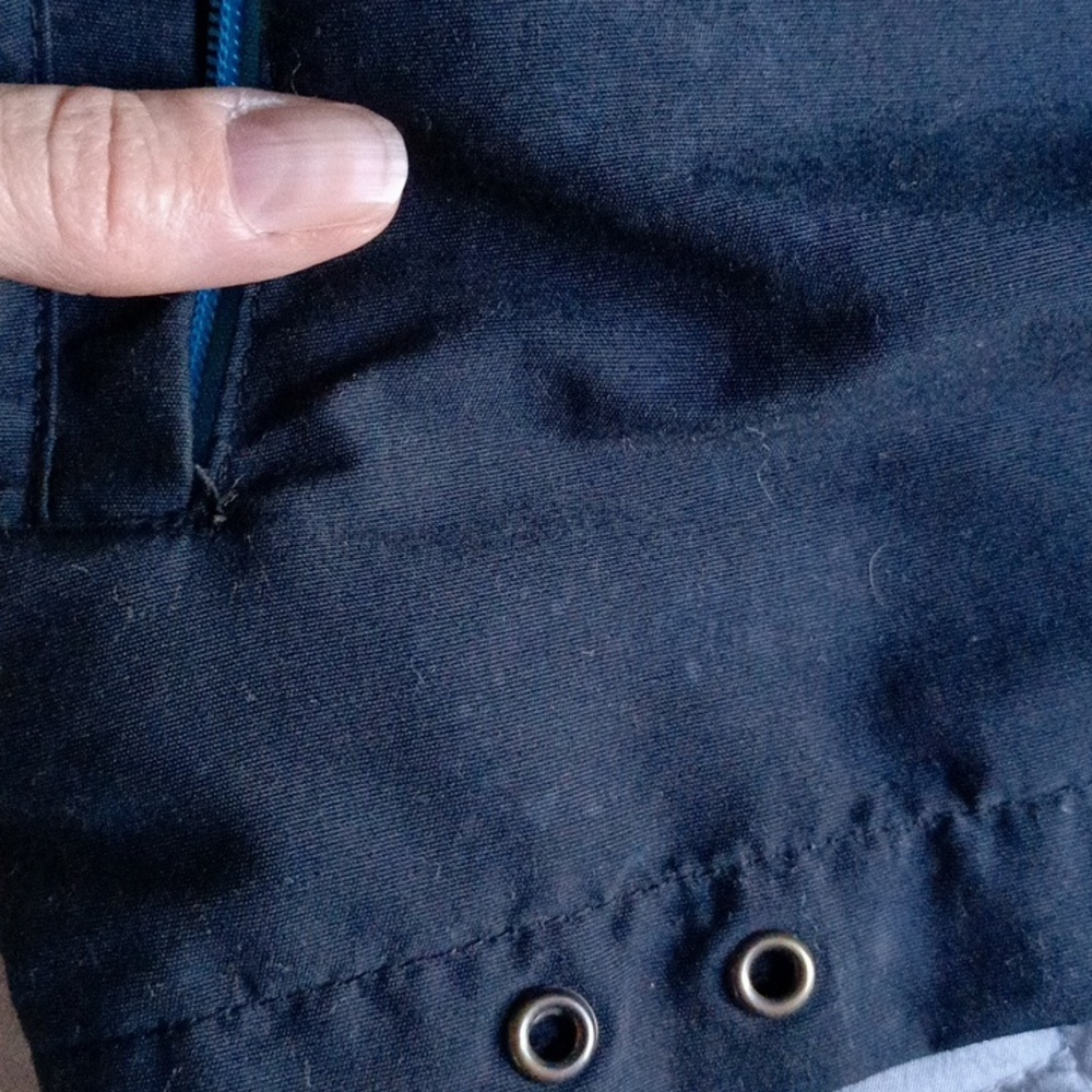 Patagonia Vintage Pullover Windbreaker Rain Jacket with Hood - Picture 14 of 15